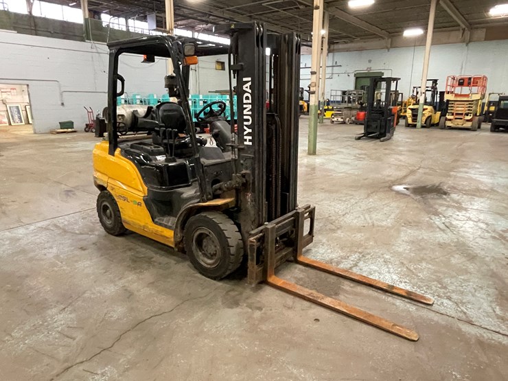 2021-hyundai-25l-9a-image-3