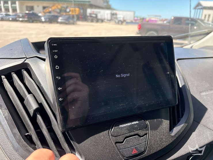 2015-ford-transit-image-23