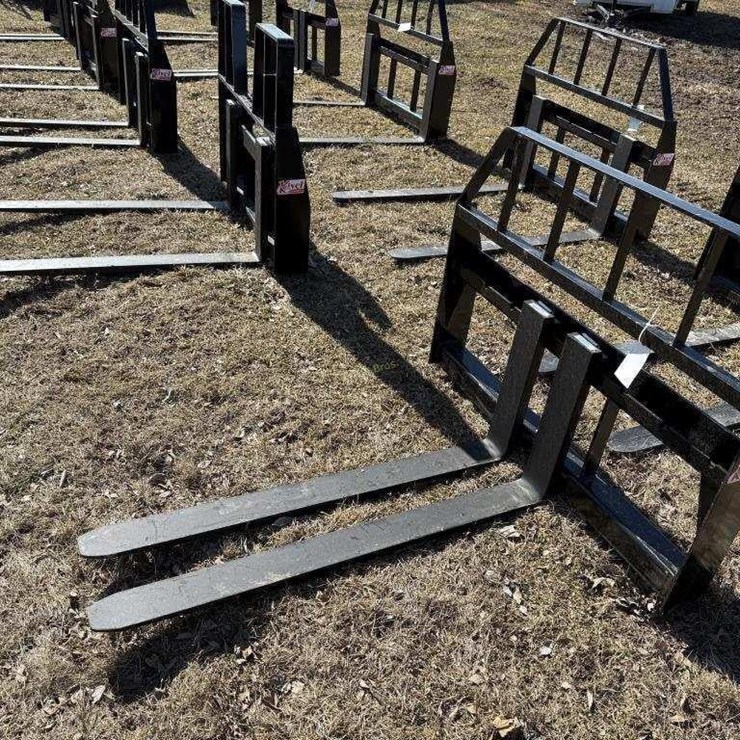 New Kivel 48" Universal Attach Pallet Forks