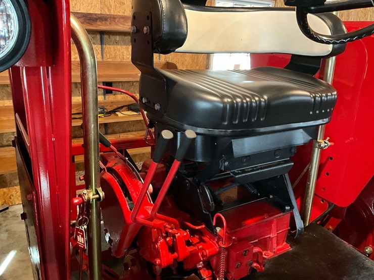 1969-farmall-656-image-11