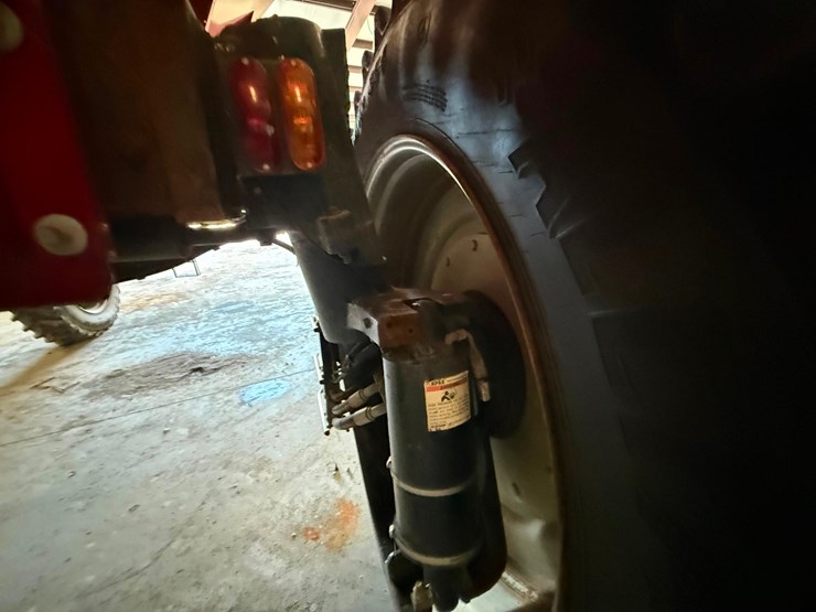 2022-white-251-image-21