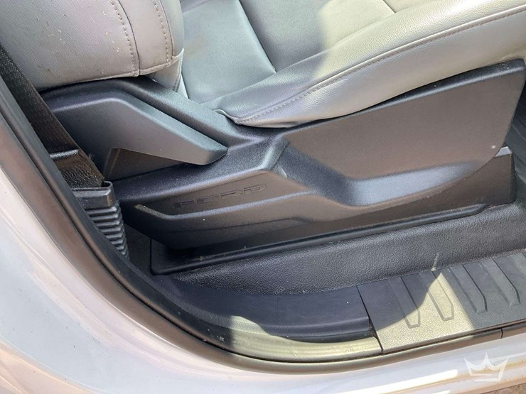 2021-ford-f150-image-22