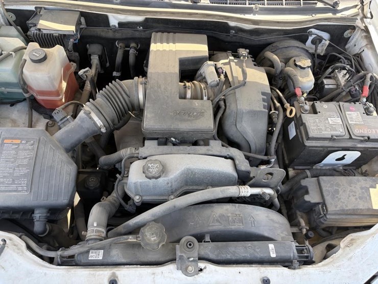 2011-chevrolet-colorado-image-18