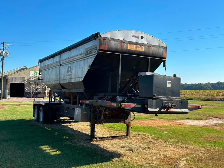 2011-magnolia-trailer-image-3