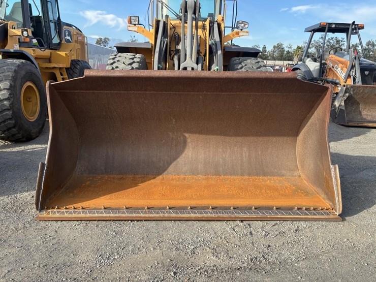 2007-volvo-l11oe-wheel-loader-image-7