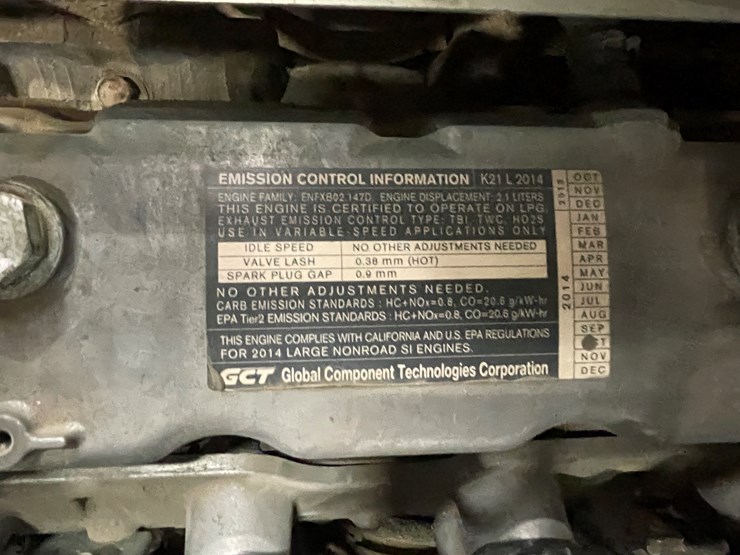 #168-•-2015-komatsu-25-propane-forklift-image-37