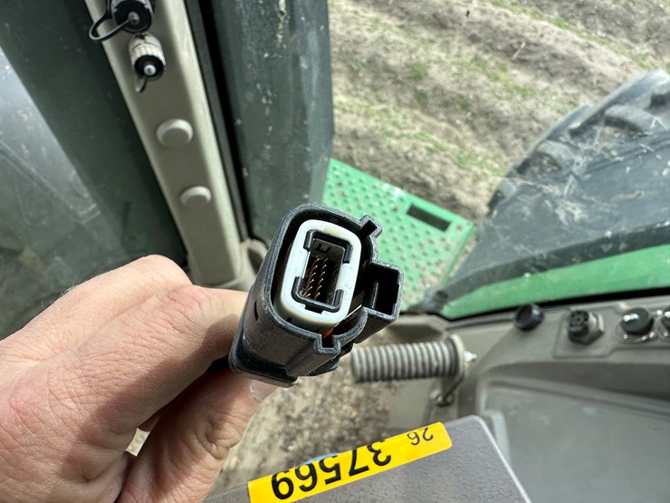 john-deere-10-image-3