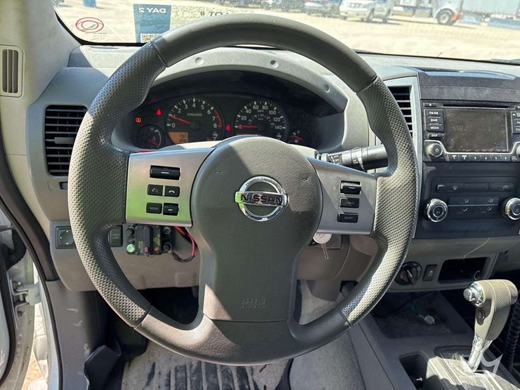 2015-nissan-frontier-image-22