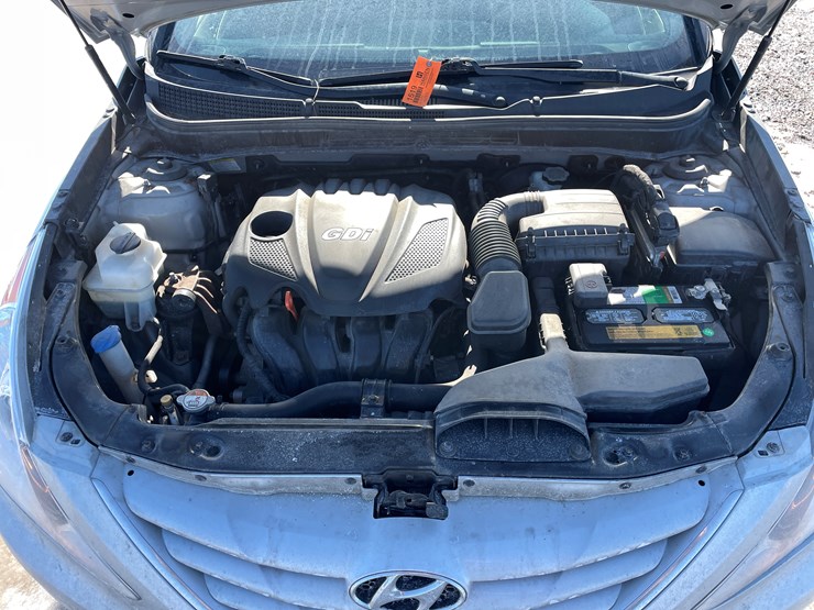#1519-•-2013-honda-sonata-(has-mn-prior-salvage-title)-image-13