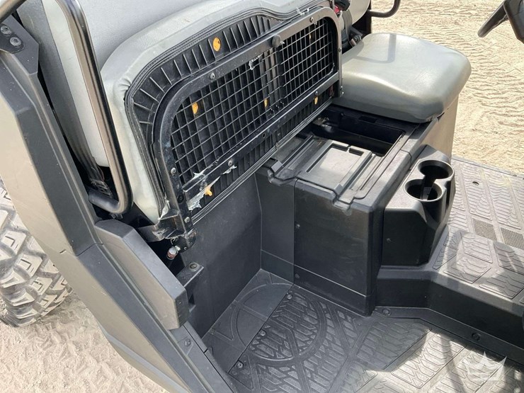 2021-bobcat-uv34-image-18