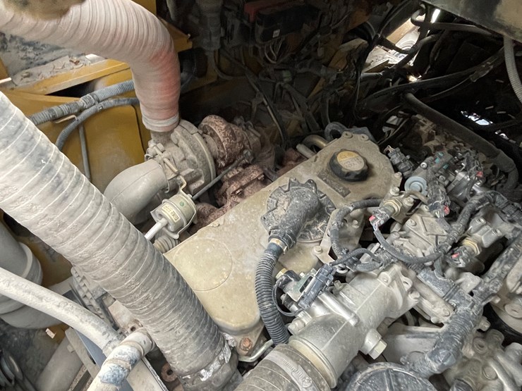 2018-caterpillar-dp135-image-42