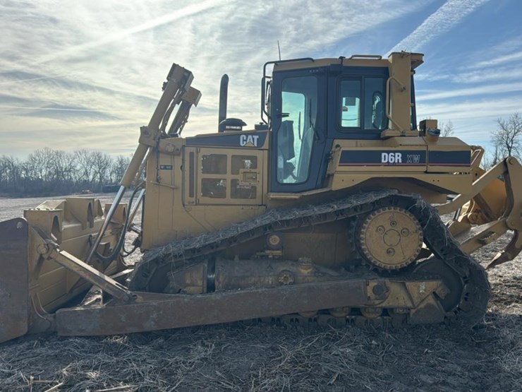 2002-caterpillar-d6r-xw-image-2