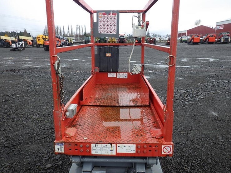 2013-skyjack-sjiii3219-image-9