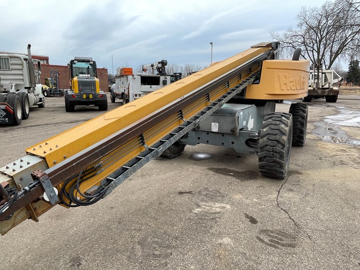 #152-•-2015-haulotte-ht61rt-4x4-telescopic-boom-lift-image-16