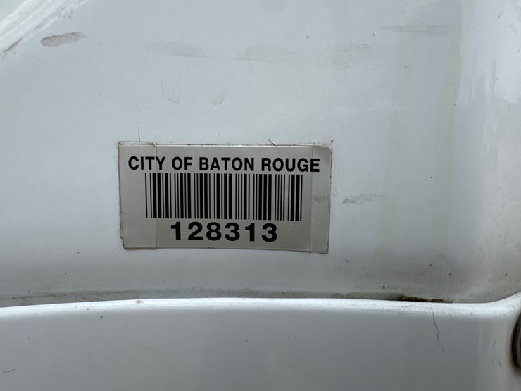 2016-freightliner-114sd-image-37