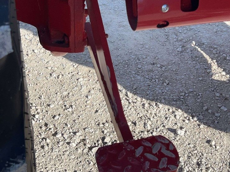 farmall-130-image-35