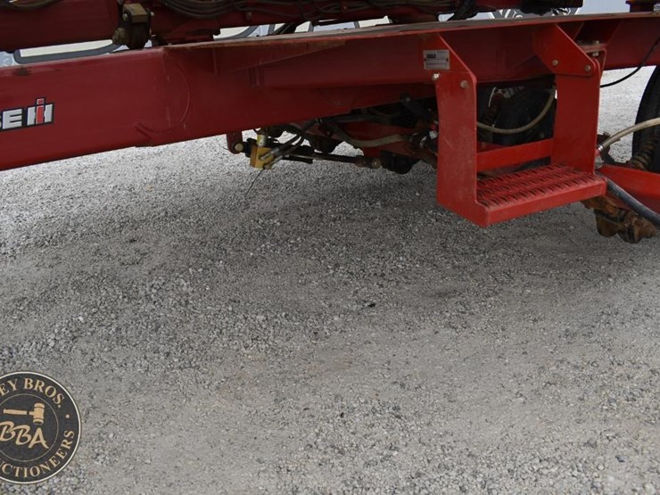 2010-case-ih-1240-image-26