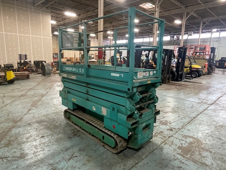 #202-•-airman-encl06-electric-track-scissor-lift-image-7