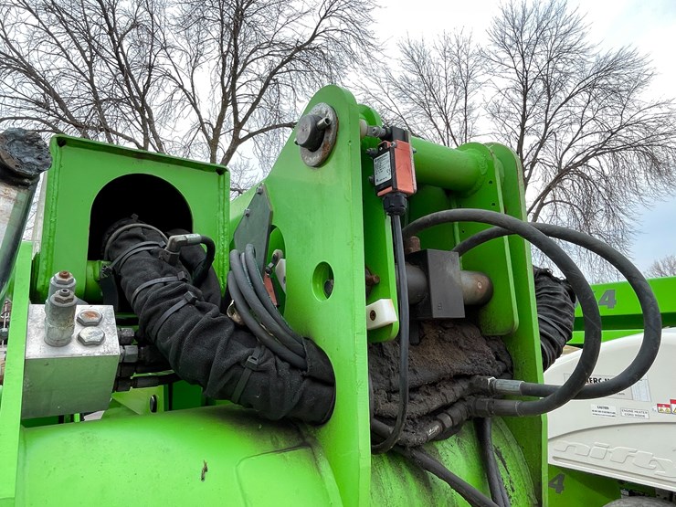 #4221-•-nifty-sd64-4x4x4-telescopic-boom-lift-image-26