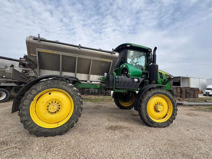 2019-john-deere-r-image-3