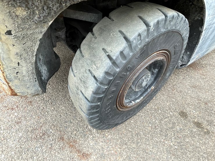 #4214-•-2008-hyster-fortis-60-lp-forklift-image-18