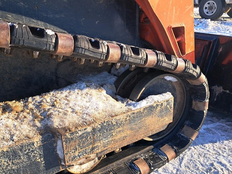 2015-kubota-svl75-2-image-24