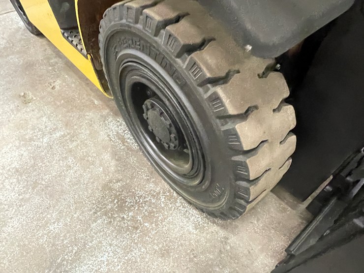 #176-•-2011-yale-propane-forklift-image-25