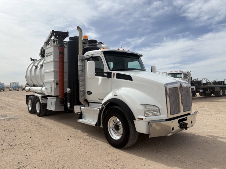 2018-kenworth-t880-image-1