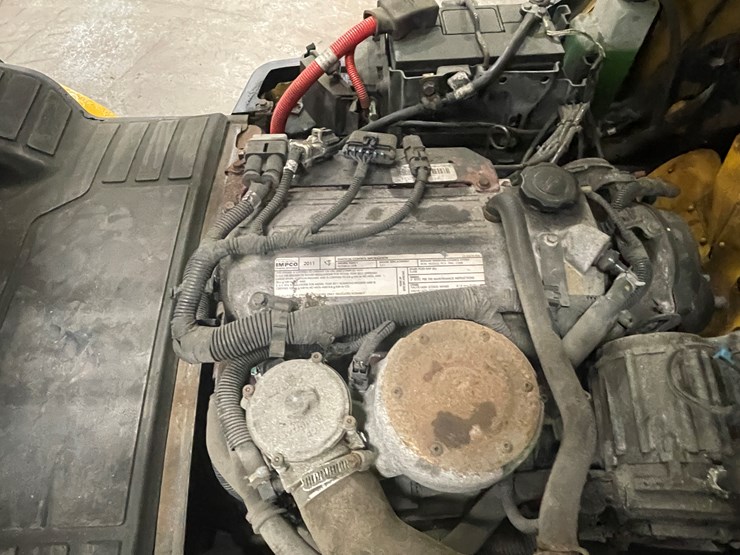 #176-•-2011-yale-propane-forklift-image-34