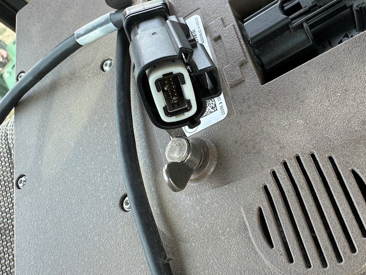 john-deere-10-image-4