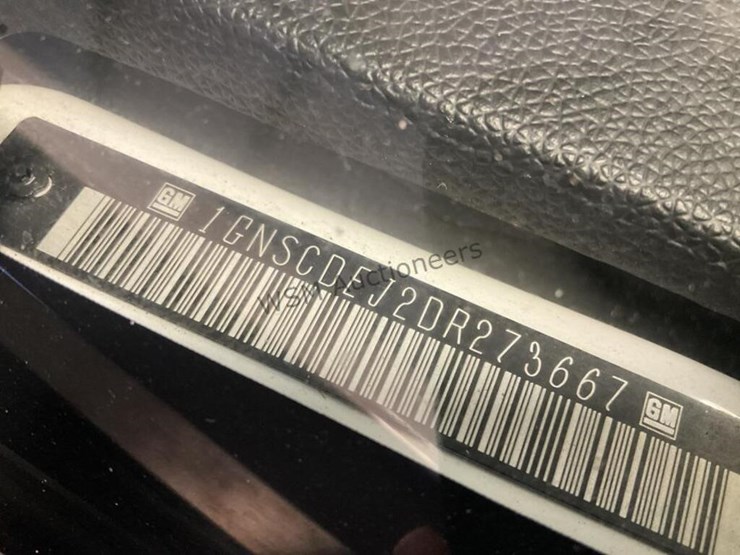 2013-chevrolet-tahoe-image-14