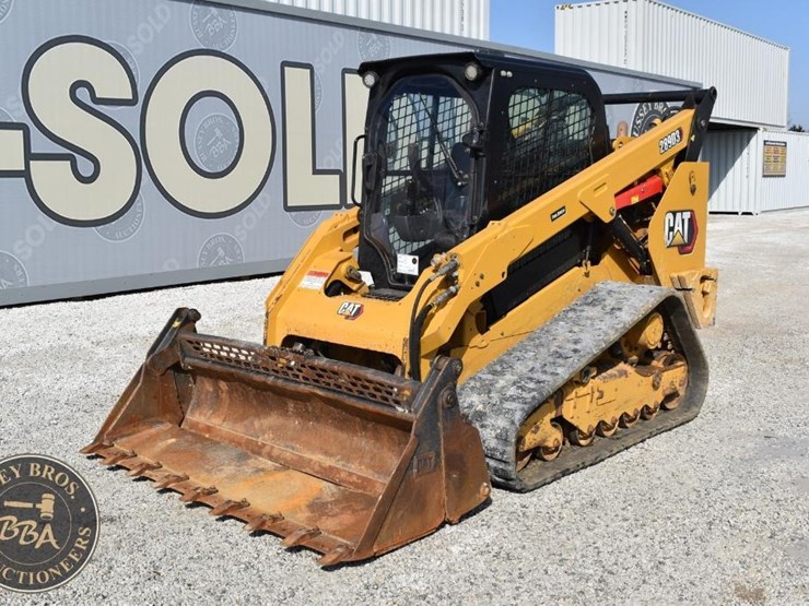 2023-caterpillar-289d3-image-1