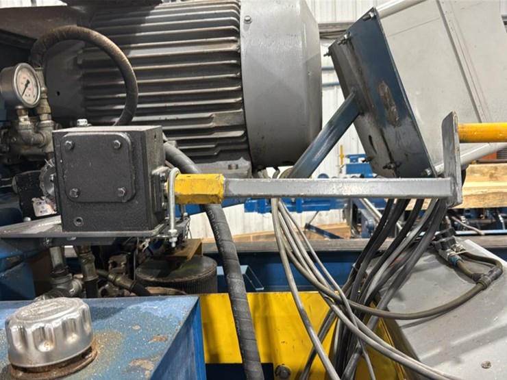 #135-•-2007-baker-double-head-resaw-image-34