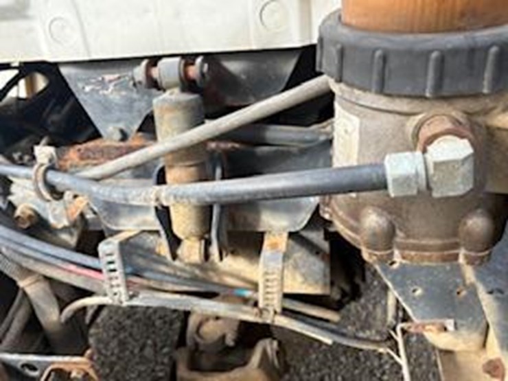 2004-international-8600-image-16