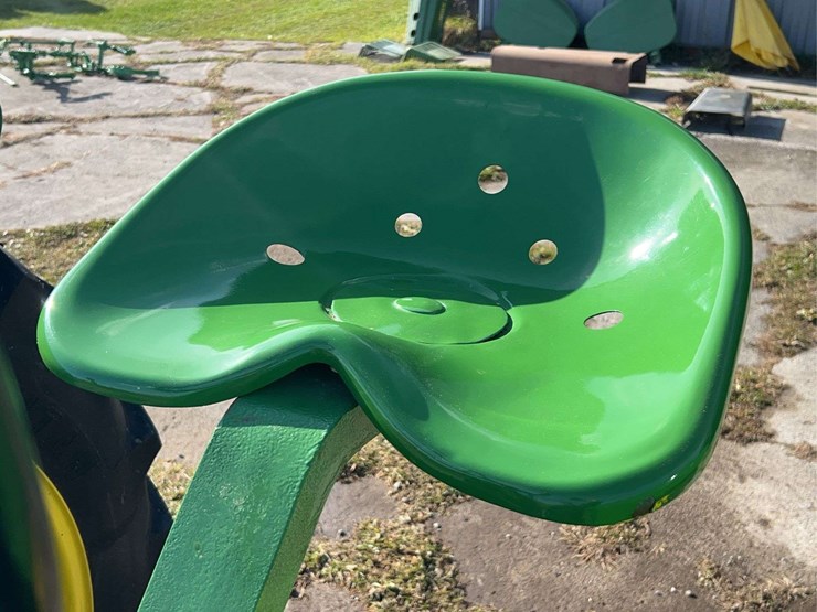 john-deere-model-b-image-47