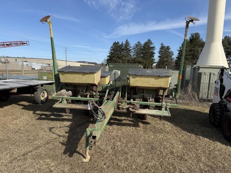 john-deere-7000-image-2