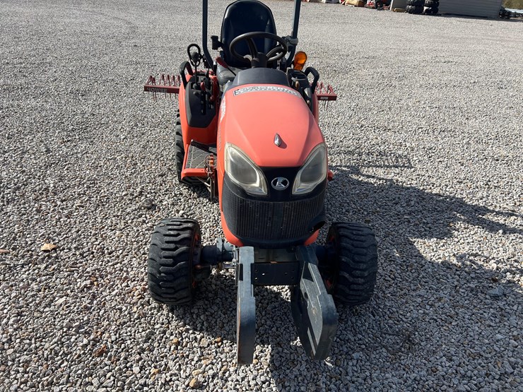 2017-white-251-image-8