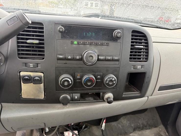 2009-chevrolet-silverado-1500-image-14