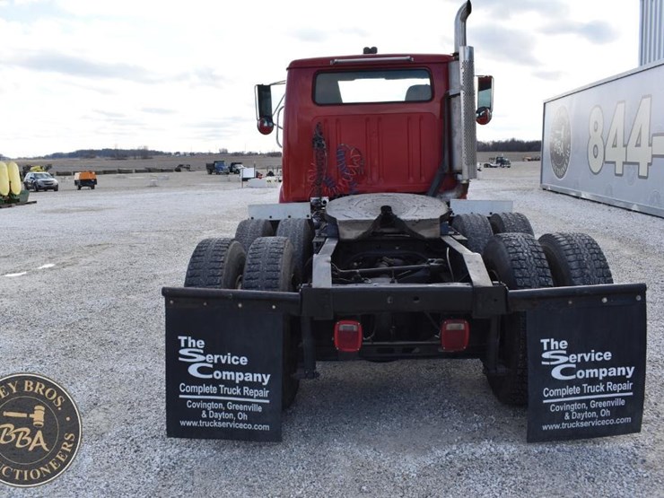 1993-international-8200-image-9