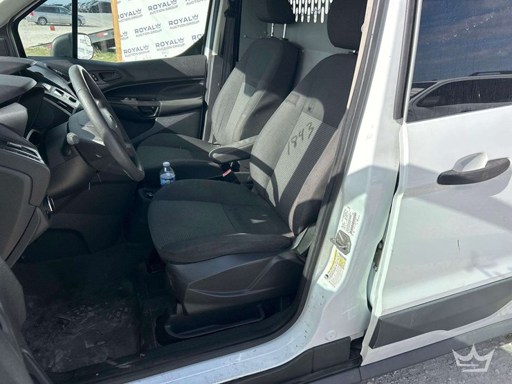 2015-ford-transit-connect-image-13