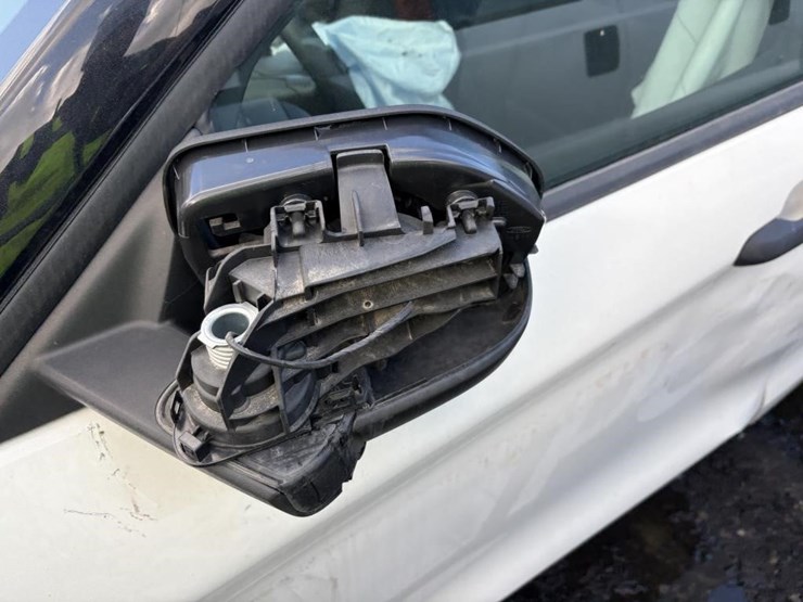 2022-ford-explorer-image-7