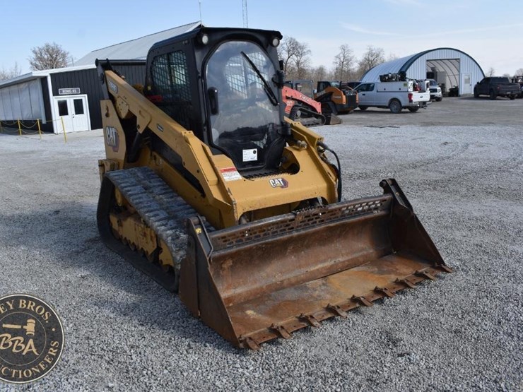 2023-caterpillar-289d3-image-17
