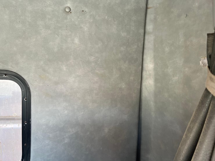 2006-freightliner-auger-truck-image-72