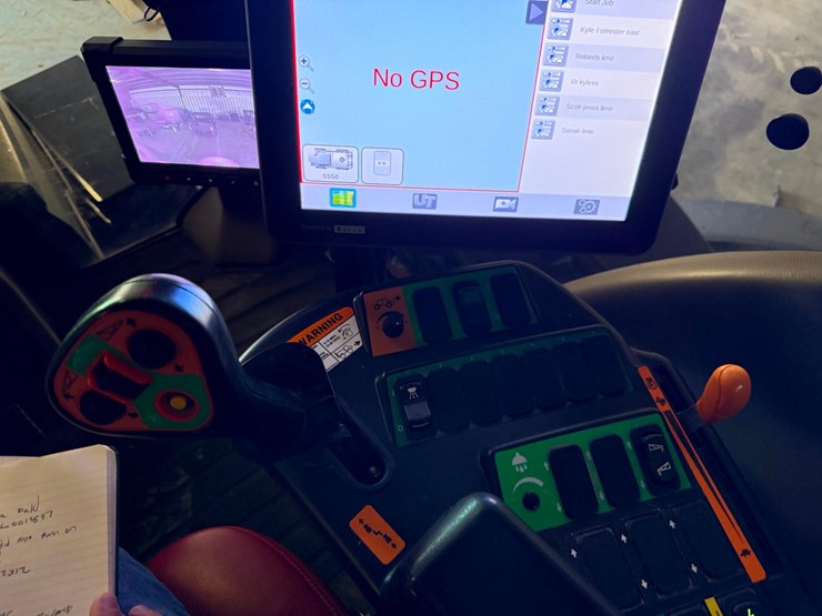 2022-white-251-image-51