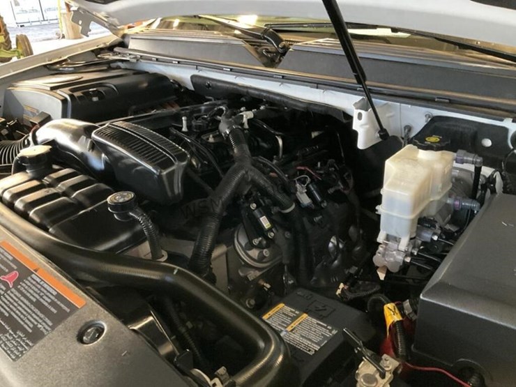 2013-chevrolet-tahoe-image-11