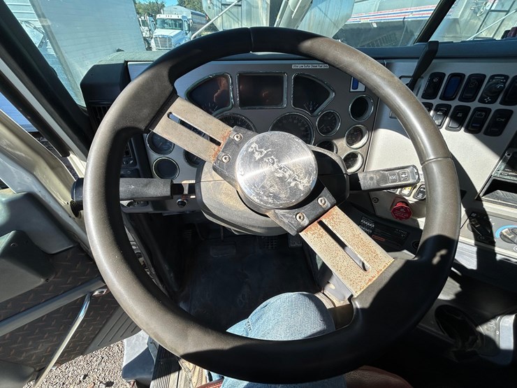 2012-mack-tender-truck-w/adams-rear-discharge-bed-auger-image-70