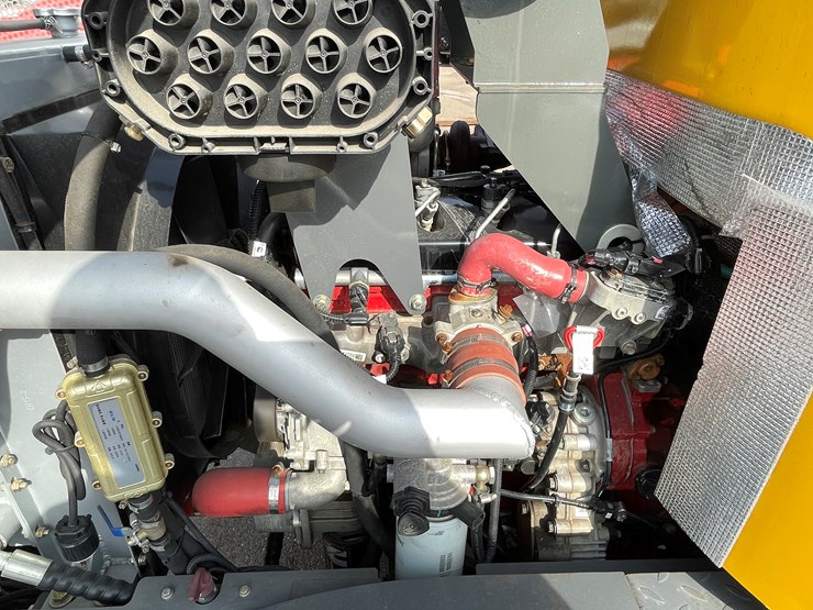 #114-•-new-magnum-3300p-telescoping-wheel-loader-image-33