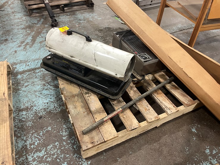 #7663-•-(2)-shop-heaters-and-greenlee-54"-long-x-1/4"-diameter-drill-bit-extensions-image-4