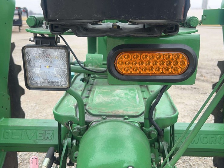 oliver-super-77-image-46