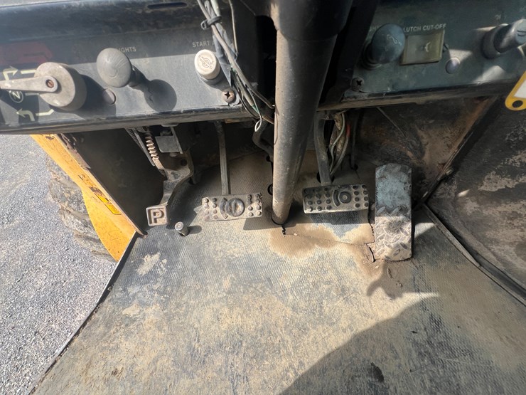 1992-john-deere-644-image-33